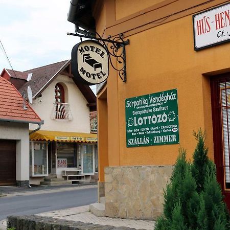 Hotel Soerpatika Vendeghaz Badacsonytomaj Exterior foto